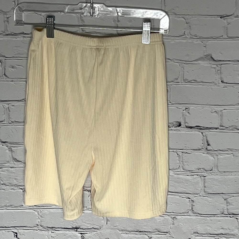 Cream Women's Bike Shorts - Picture 3 of 3